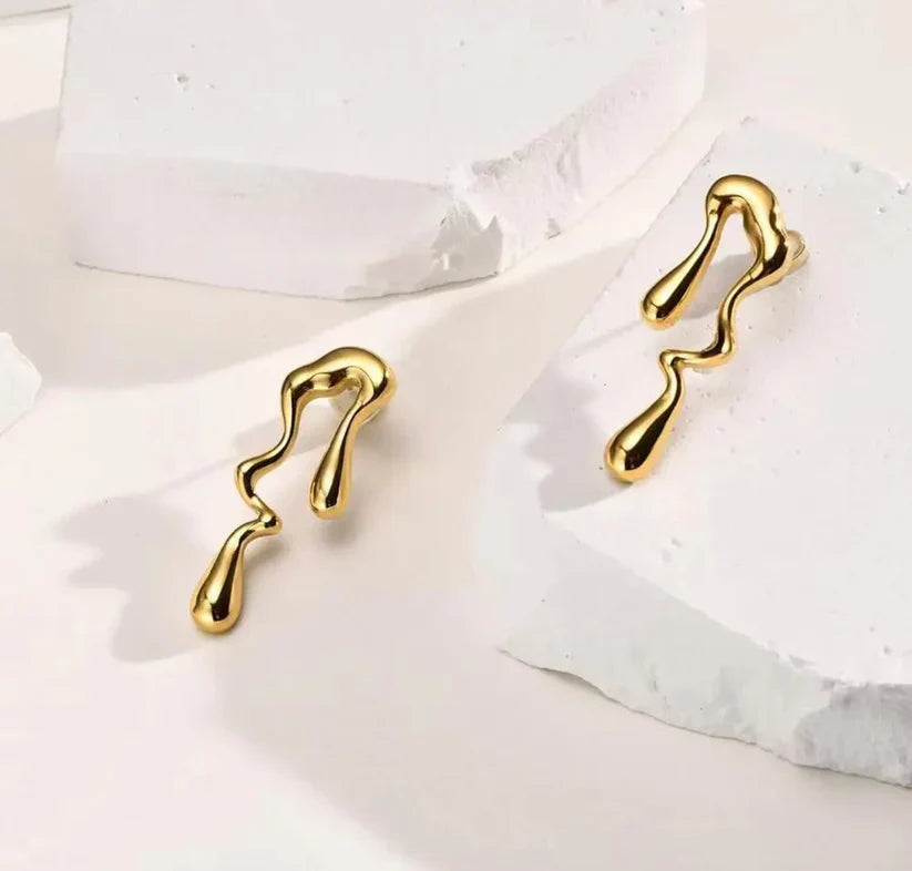 Bold Waterdrop Statement Earring-3